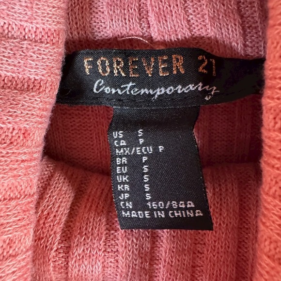 Forever 21 Women's S Pink Ribbed Mock Neck Batwing Cropped‎ Sweater Minimalist - Picture 3 of 6